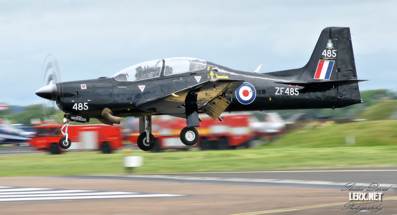 Tucano  001  LERX  NET.jpg